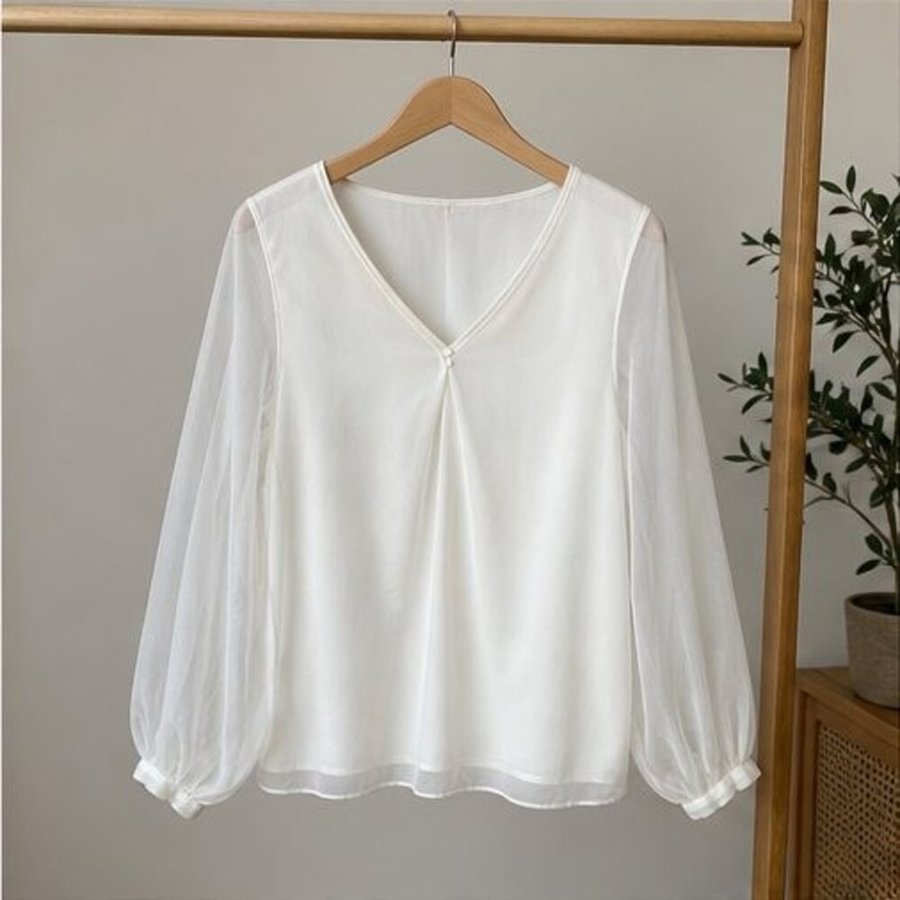 Ivory V Neck Top